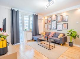 Хотел снимка: Contemporary Haven: Newly Renovated 2BR Apartment