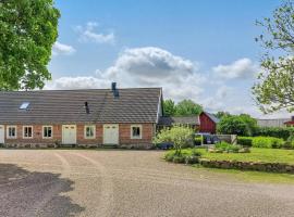 Hotel Photo: 2 Bedroom Gorgeous Home In Munka-ljungby