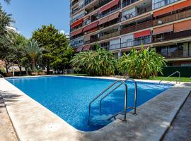 ホテル写真: Tridente reformed apartment with pool