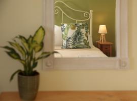 Hotel Photo: Green Loft room in Naxos Chora