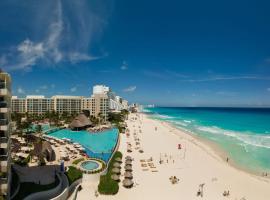 Hotel Photo: The Westin Lagunamar Ocean Resort Villas & Spa Cancun