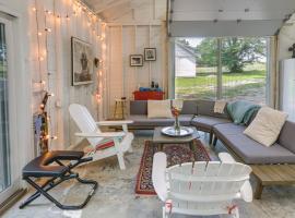 Hotel Photo: Coffeyville Countryside Studio with Fire Pit!