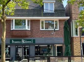 A picture of the hotel: Slapen bij Bartje