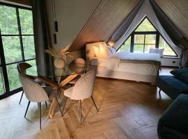 Heinaläku puhkemaja loft, hotel u gradu 'Paope'