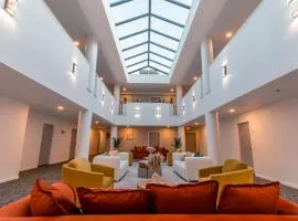 Hotel Aluxor SFO, Shuttle Service