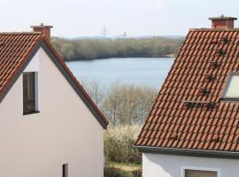 Foto di Hotel: B&B am See Köln - Privatzimmer