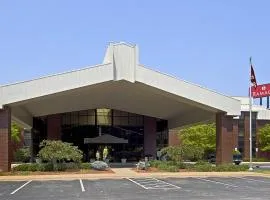Ramada by Wyndham Bettendorf