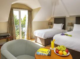 Фотография гостиницы: Hylands Burren Hotel
