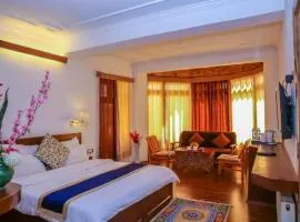 Himalayan Retreat-Karzoo