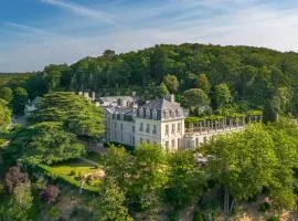 Chateau De Rochecotte