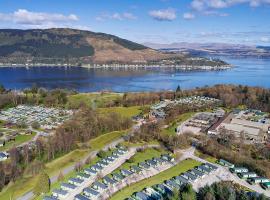 Hunters Quay Holiday Village, Hotel in Kilmun