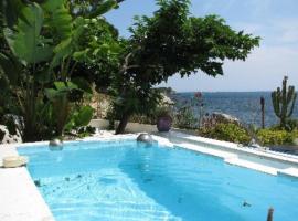 Hotel fotoğraf: DIRECT FRONT BEACH SWIMMING POOL