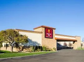 가든 시티에 위치한 호텔 Clarion Inn Garden City