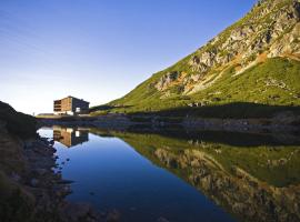 Horsky Hotel Sliezsky Dom, ξενοδοχείο σε Vysoké Tatry