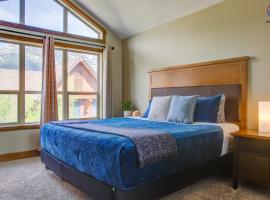 Fire Mountain Two Bedroom Condo，坎莫爾的飯店