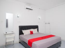 Hotel Photo: RedDoorz Syariah at Griya Merbotan Demak