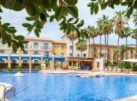 Hotel La Laguna Spa & Golf، فندق في توريفايجا