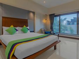 Hotel Photo: Treebo Trend Regency - Bund Garden, Dhole Patil Road