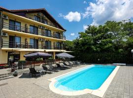 Pensiunea Celestin, hotel v destinaci Eşelniţa