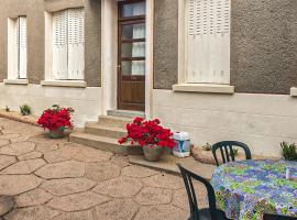 Hotel Photo: Lovely Home In Boussac With Kitchen