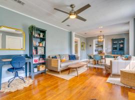 Ξενοδοχείο φωτογραφία: Pet-Friendly Downtown Pensacola Escape with Deck!