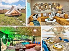 A picture of the hotel: NEW: Tulum Oasis in Denver w/ Hot Tub & Games