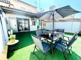 Zdjęcie hotelu: Ático con terraza en el centro de Tarragona