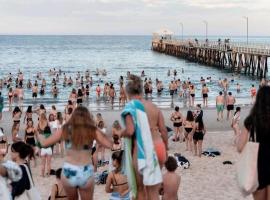 Hotel fotoğraf: The Sea Haven 200m to Henley Beach