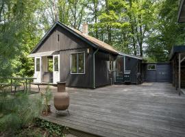 Hotel Photo: Tranquil holiday home in Epse with sauna