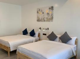 Oceanarra Beach Hotel and Resort Inc., hotel in San Luis