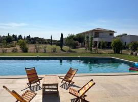 Hotel foto: Contemporary house 5mn away from Aix in the countryside