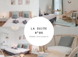 Фотографія готелю: La Suite N°05 par Madame Conciergerie