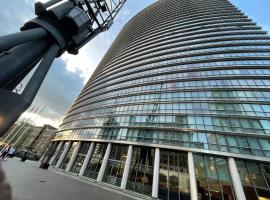 Foto di Hotel: Stunning View 2 Bed Apartment - Canary Wharf City