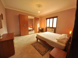 Hotel Photo: Favoloso Appartamento in Villa 150mq