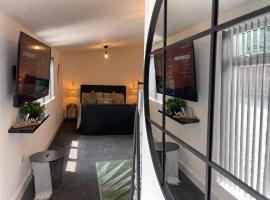 Hotel foto: Cute+Cozy Guesthouse for 2 +secure offroad parking