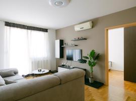 Фотография гостиницы: Ladenta apartman***