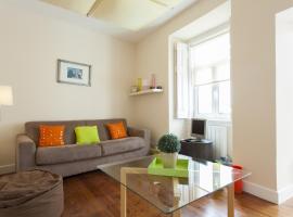 Hotel Photo: ALTIDO Spacious and bright 1-bed flat with city views in Lapa