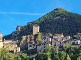 Hotel Photo: Maison avec magnifique vue, Gorges du Tarn et Jonte