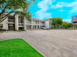 Studio 6-San Antonio, TX - Medical Center