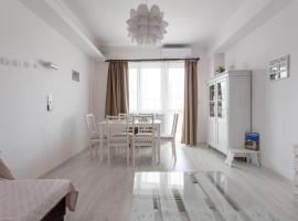 Hotel fotografie: Brand new, large apartment with opening discount