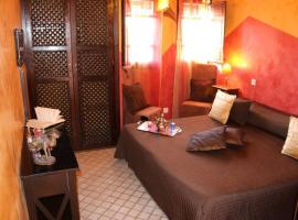 Chambre Merzouga, Riad 8 au village naturiste Couple only, hotel in Cap d'Agde