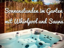 Hotel kuvat: GartenLoft mit Outdoor Whirlpool und Garten