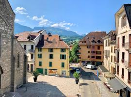 Hotel Foto: Apartment with mountain views in town centre