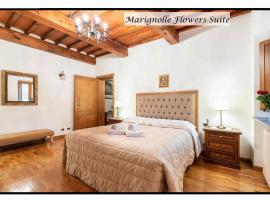 Foto di Hotel: Marignolle Flowers Suite