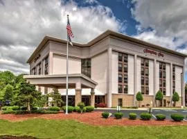 Hampton Inn Elizabeth City, готель у місті Елізабет-Сіті