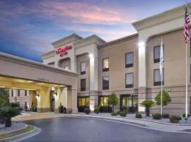 Hampton Inn Hinesville, khách sạn ở Hinesville