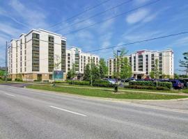 รูปภาพของโรงแรม: Homewood Suites by Hilton Toronto Airport Corporate Centre