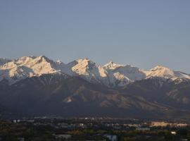 Hotel Photo: 2room apartment 100sq m With a Beautiful Mountain views