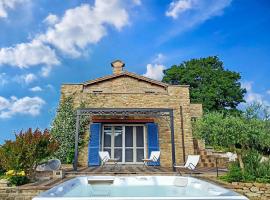 Foto do Hotel: Ca' Gulino - Urbino - Villa con Minipiscina in Borgo Antico