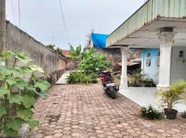 A picture of the hotel: SPOT ON 92697 Ani Nur Homestay Syariah